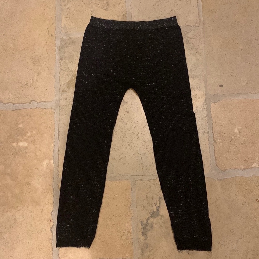 Cute leggings in the brand crush